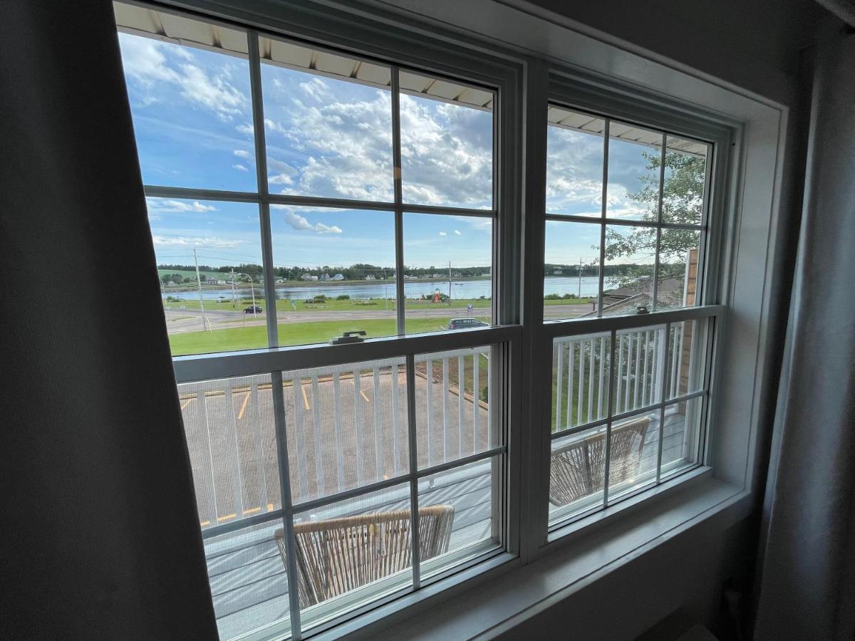 Gateway To Greenwich Suites Saint Peters Bay Exterior photo